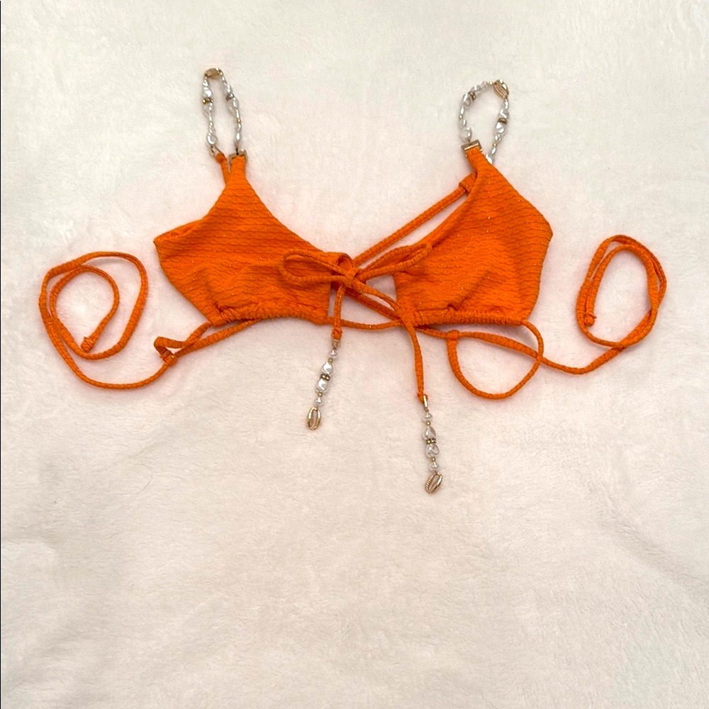 👙 BEACH BUNNY BIKINI TOP - beautifully detailed 😻